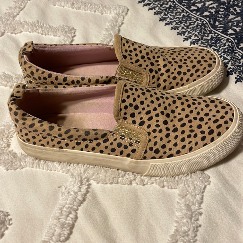 Girls cheetah shoes